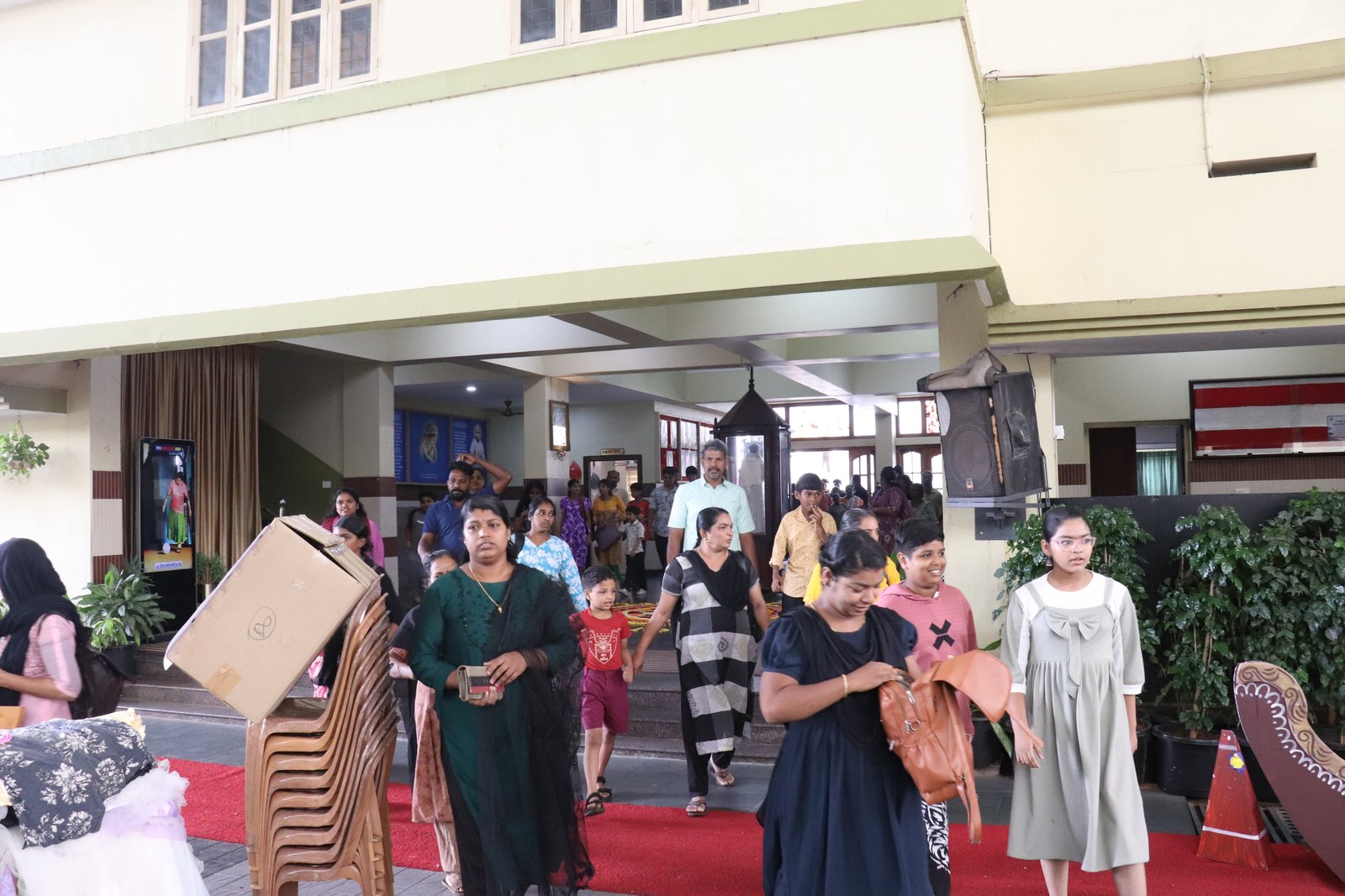 Visitors arrive to browse and support the school flea market