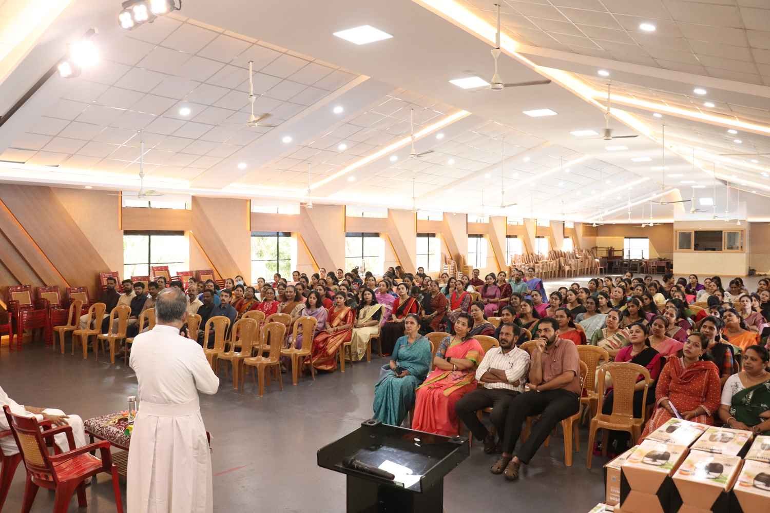 Teachers' Day Celebrated with Enthusiasm at Devamatha CMI Public School